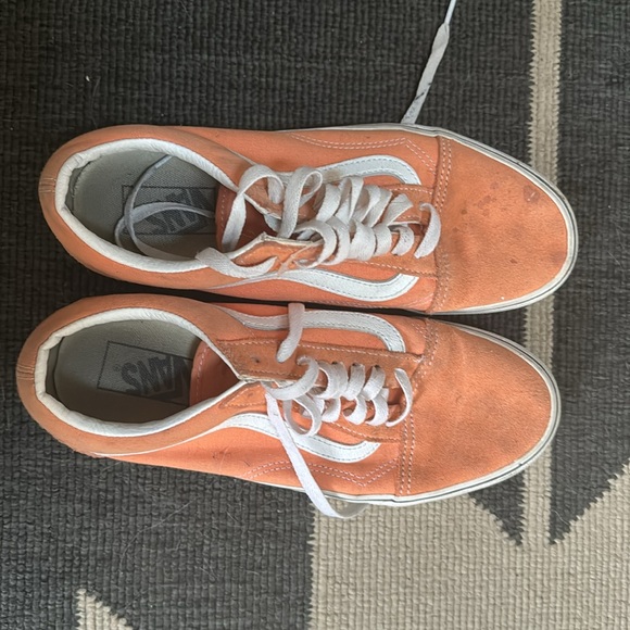 Vans 🍊 🍑 - Picture 2 of 3